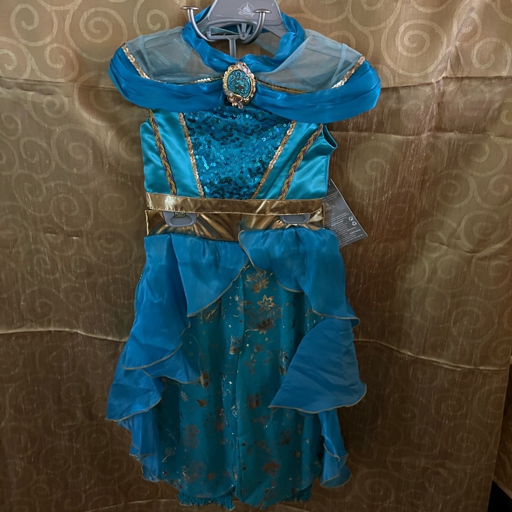 Girls size 3 Jasmine Disney costume